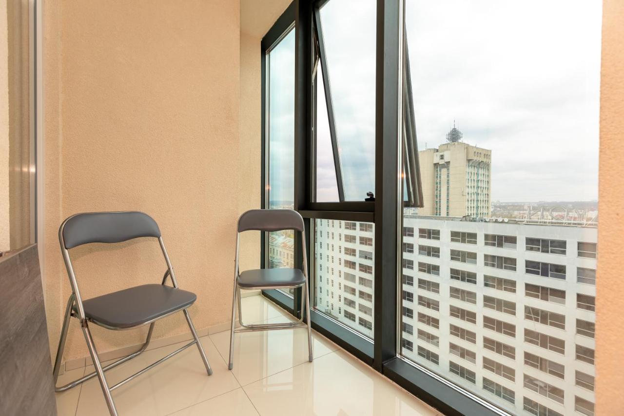 Main Street Sky House Apartments تشيسيناو المظهر الخارجي الصورة
