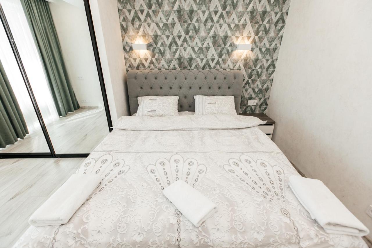 Main Street Sky House Apartments تشيسيناو المظهر الخارجي الصورة
