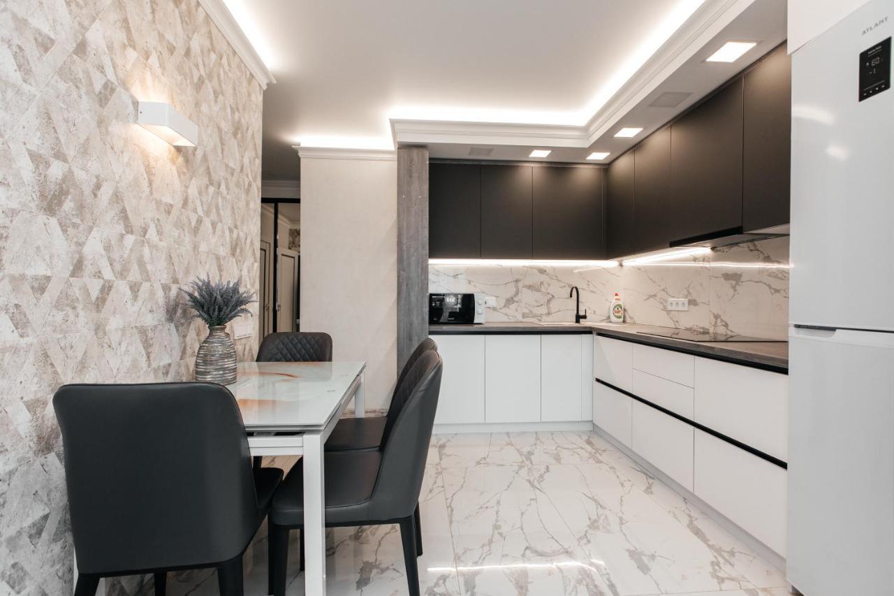 Main Street Sky House Apartments تشيسيناو المظهر الخارجي الصورة