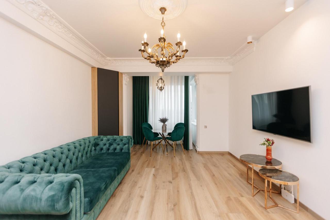 Main Street Sky House Apartments تشيسيناو المظهر الخارجي الصورة