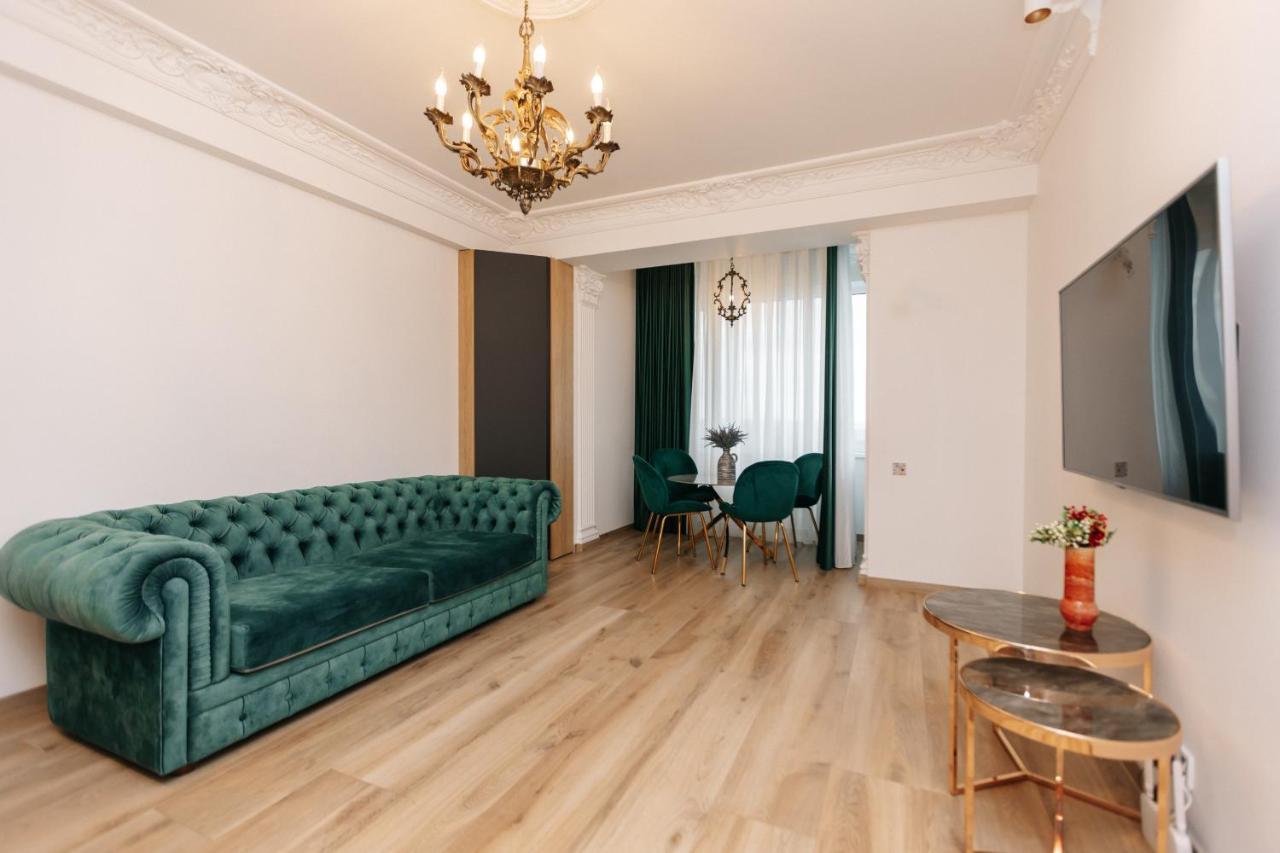 Main Street Sky House Apartments تشيسيناو المظهر الخارجي الصورة