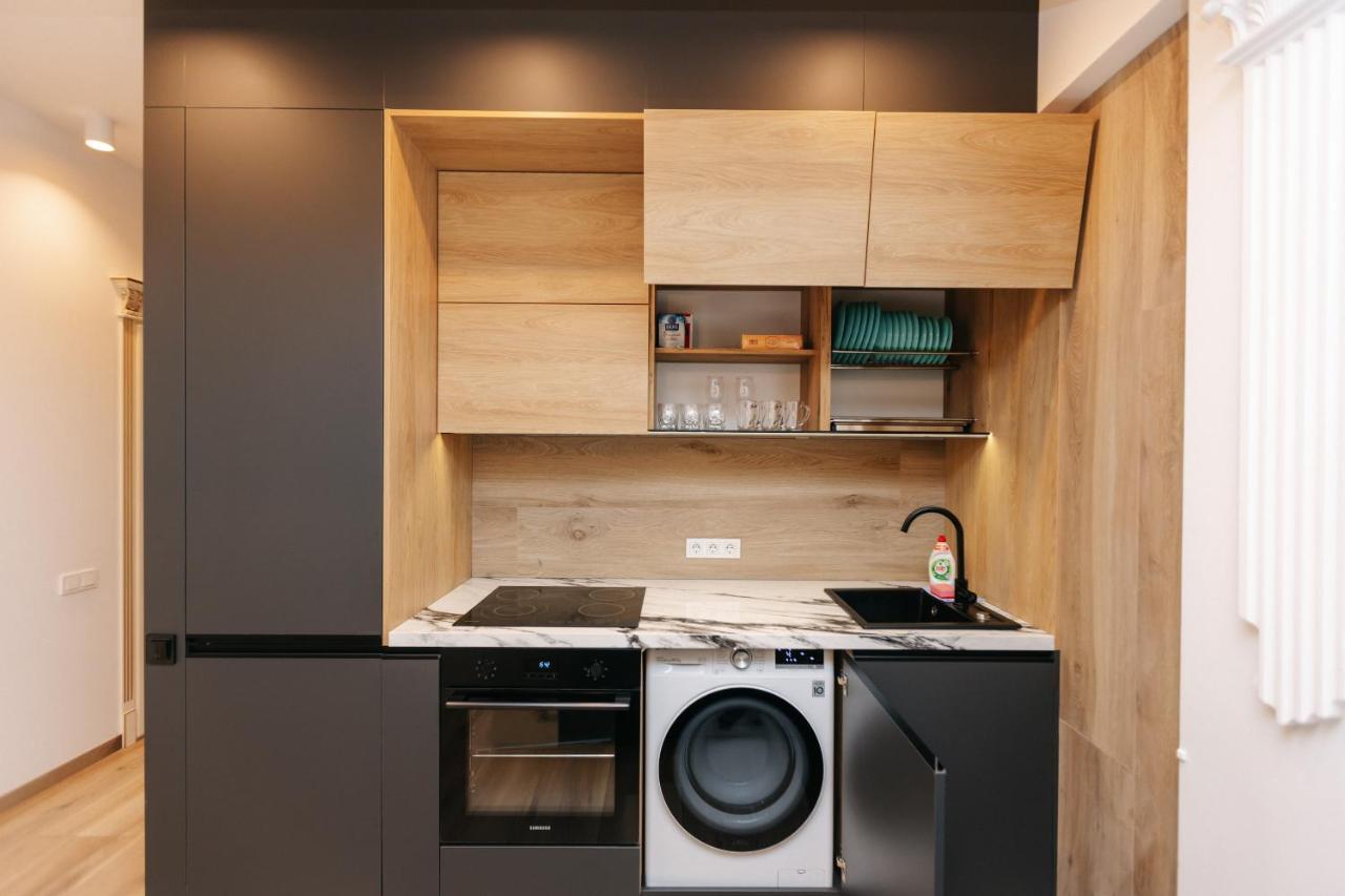 Main Street Sky House Apartments تشيسيناو المظهر الخارجي الصورة