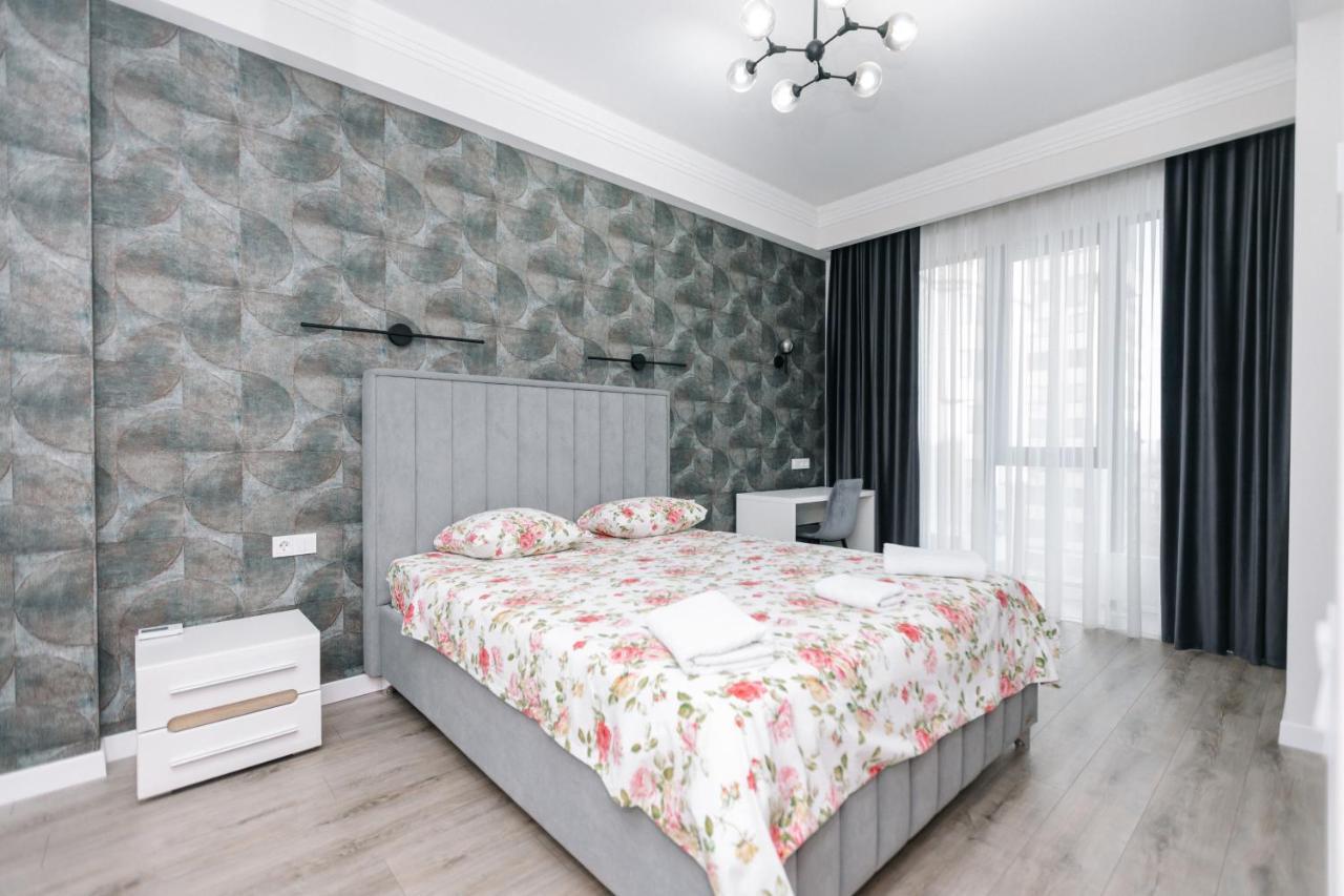 Main Street Sky House Apartments تشيسيناو المظهر الخارجي الصورة