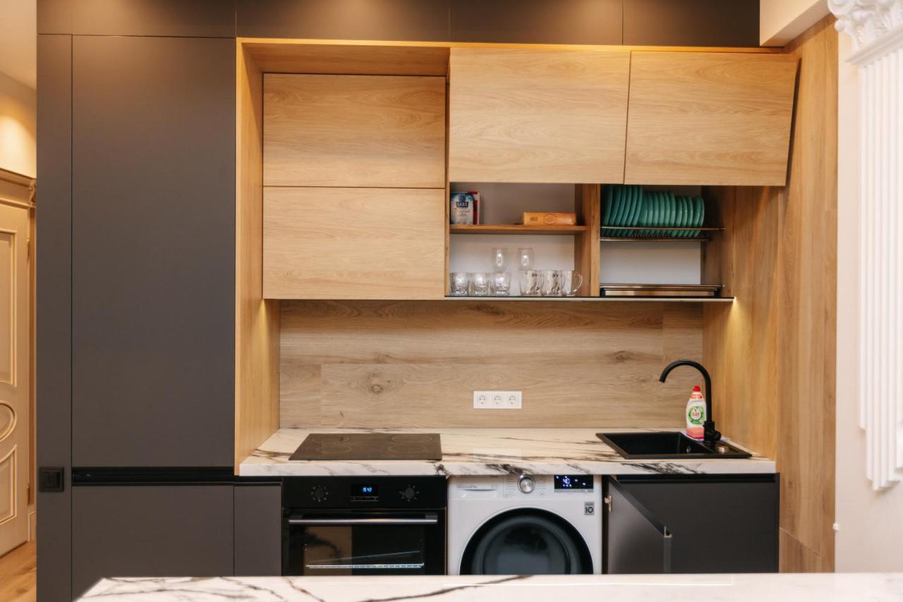 Main Street Sky House Apartments تشيسيناو المظهر الخارجي الصورة