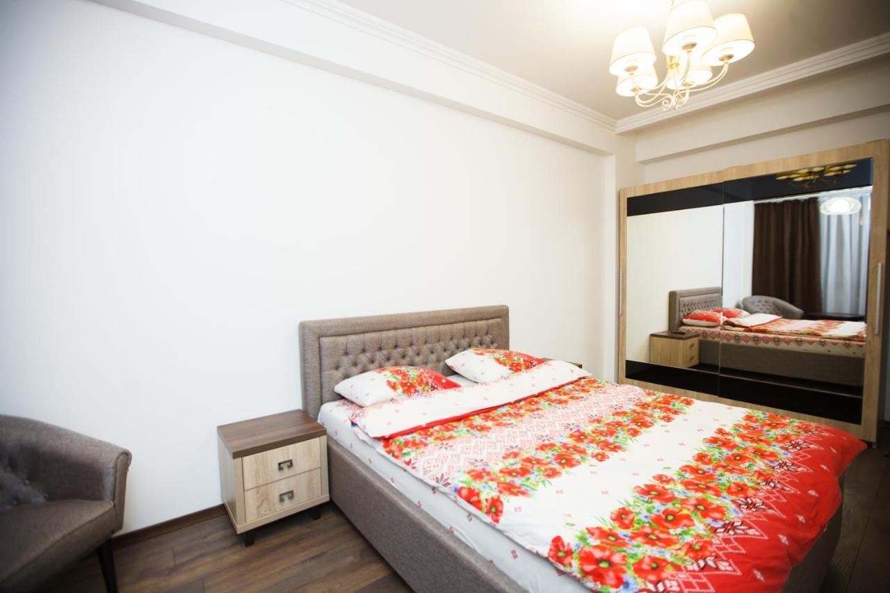 Main Street Sky House Apartments تشيسيناو المظهر الخارجي الصورة