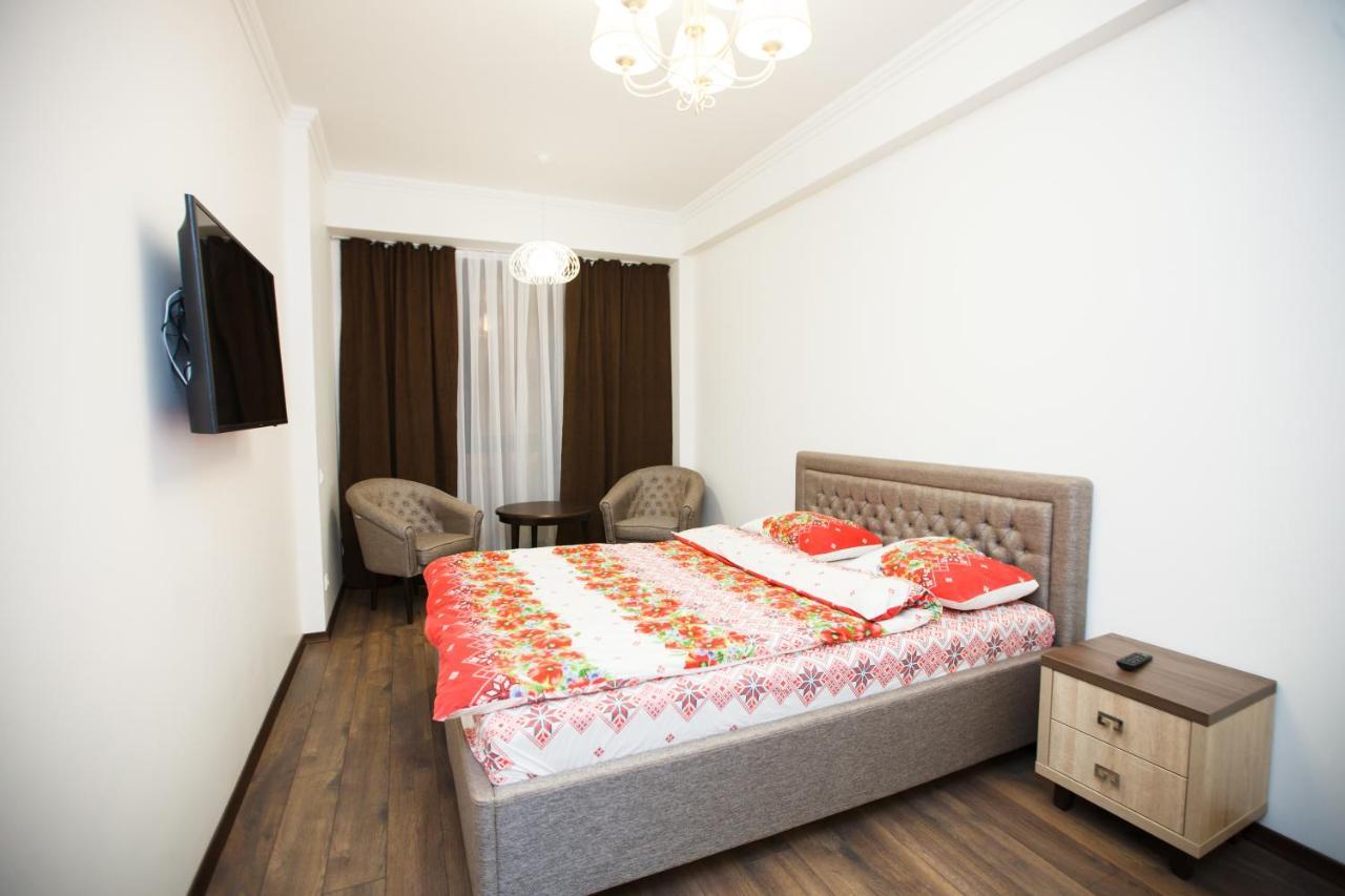 Main Street Sky House Apartments تشيسيناو المظهر الخارجي الصورة