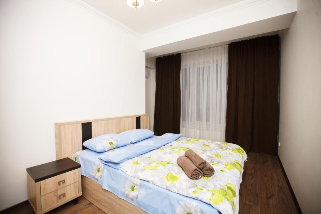 Main Street Sky House Apartments تشيسيناو المظهر الخارجي الصورة