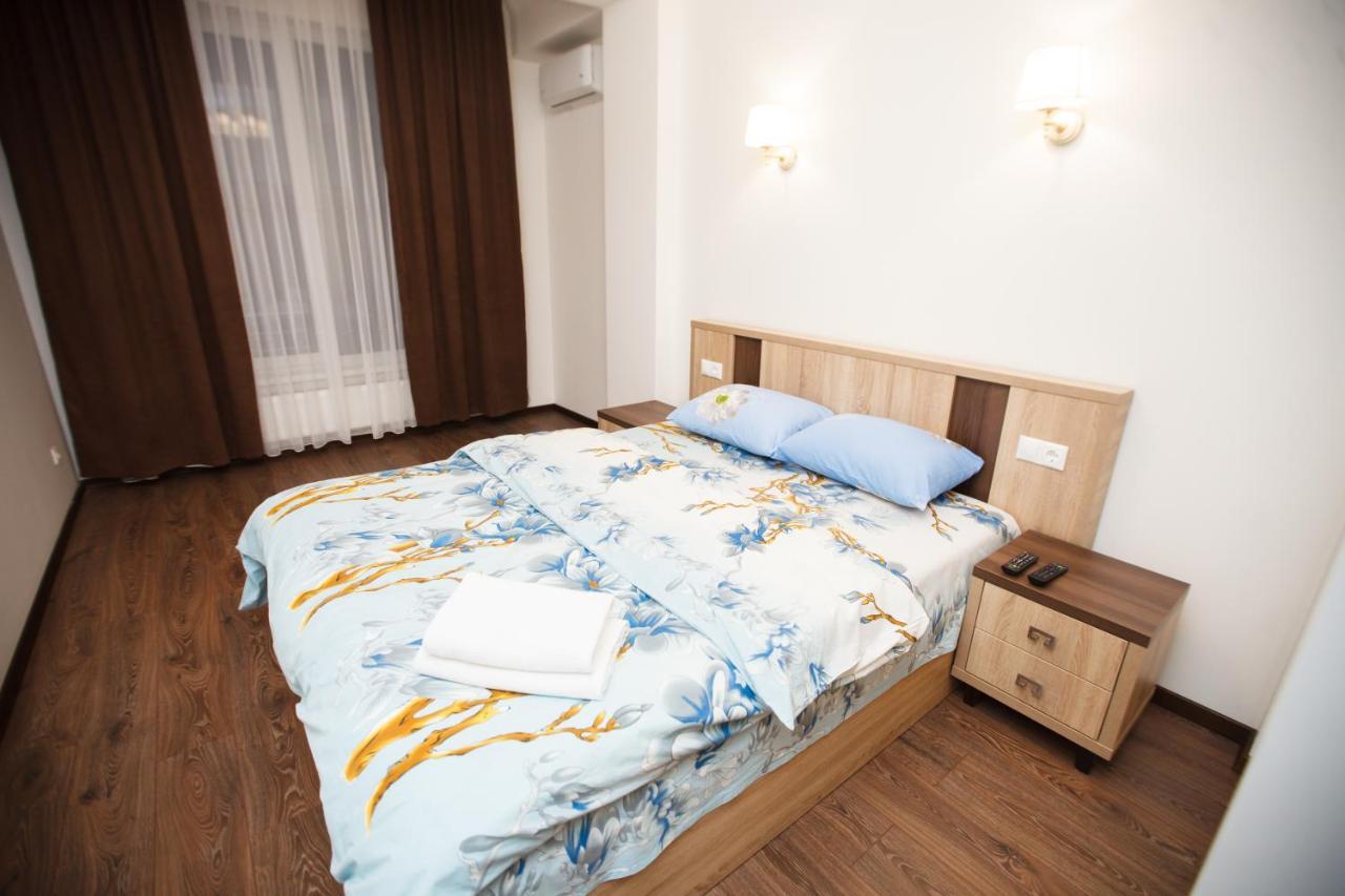 Main Street Sky House Apartments تشيسيناو المظهر الخارجي الصورة