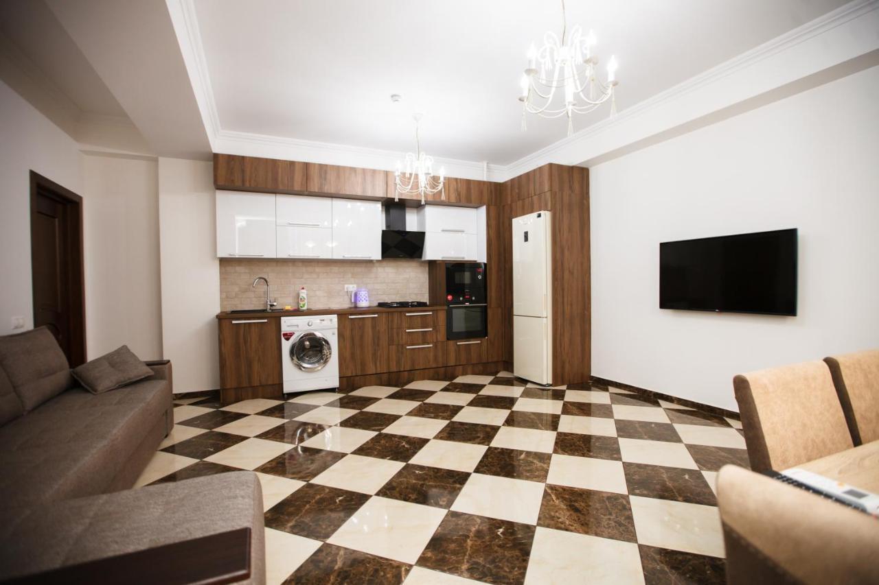 Main Street Sky House Apartments تشيسيناو المظهر الخارجي الصورة