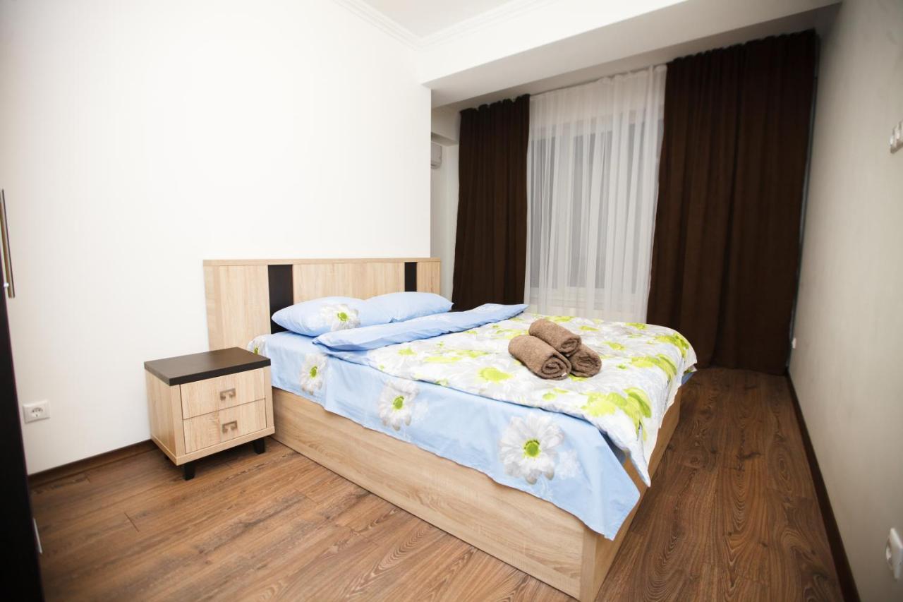Main Street Sky House Apartments تشيسيناو المظهر الخارجي الصورة