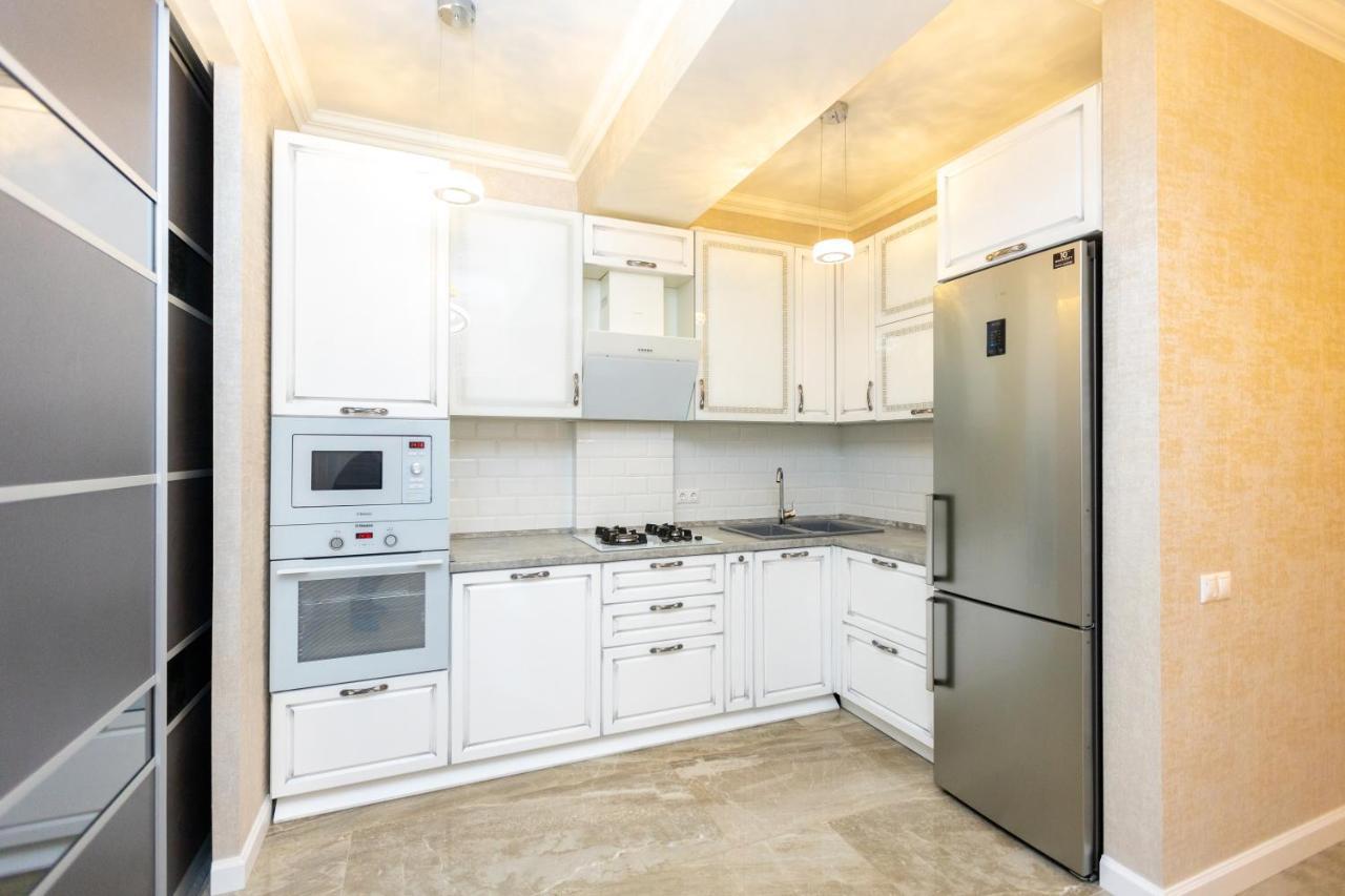 Main Street Sky House Apartments تشيسيناو المظهر الخارجي الصورة
