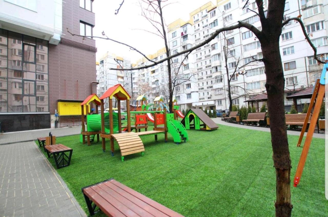Main Street Sky House Apartments تشيسيناو المظهر الخارجي الصورة